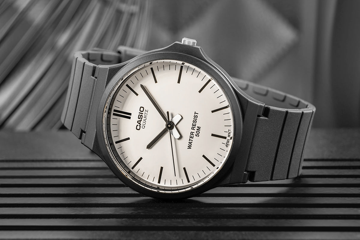 Zegarek Męski CASIO MW-240-7EVEF