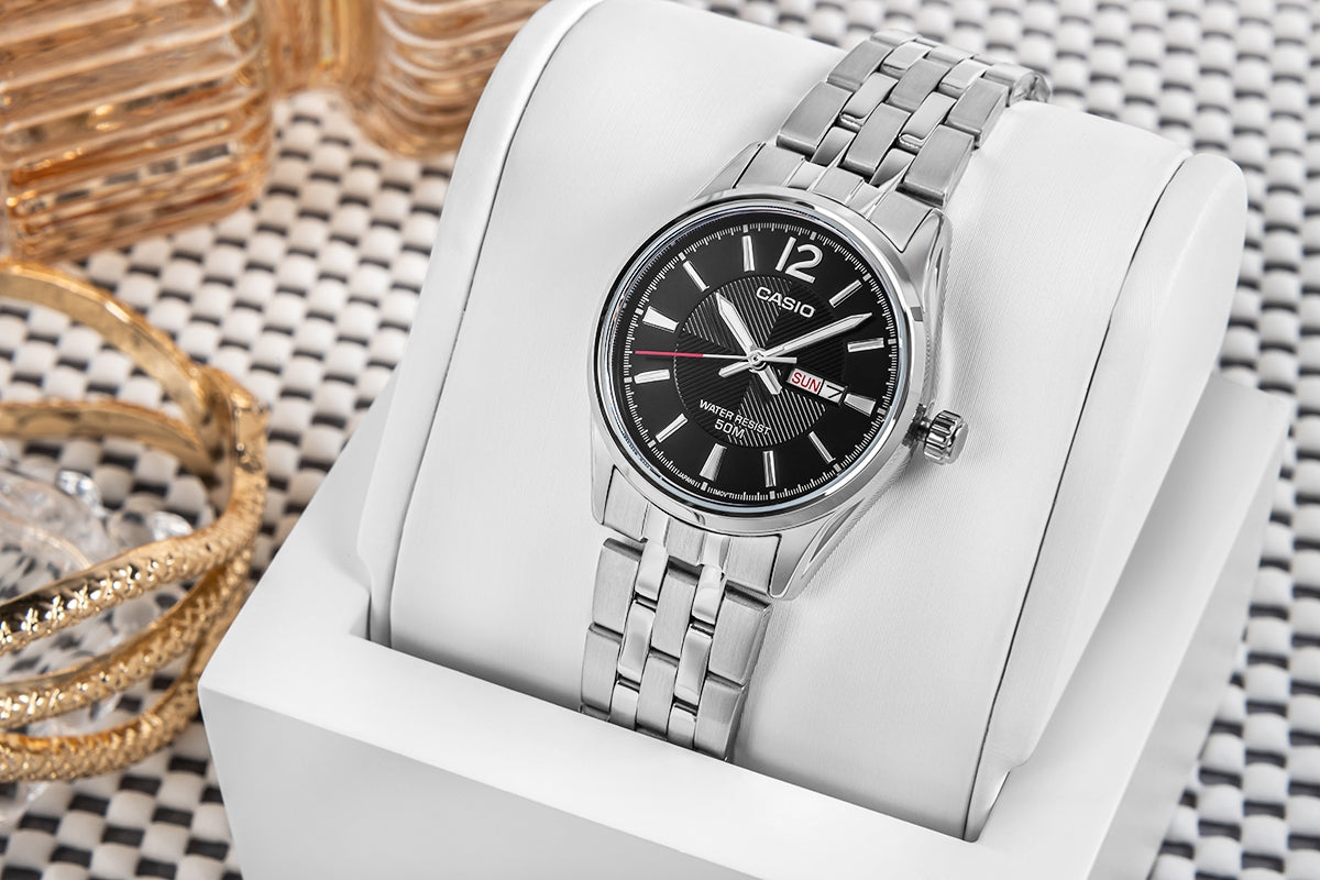 Zegarek Damski CASIO LTP-1335D-1AVDF