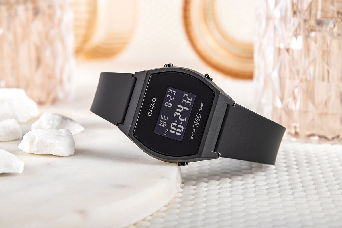 Zegarek Damski CASIO LW-204-1BEF Czarny Unisex