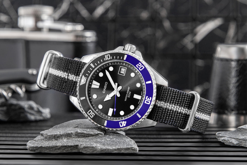 Zegarek Męski CASIO MDV-10C-1A2VEF