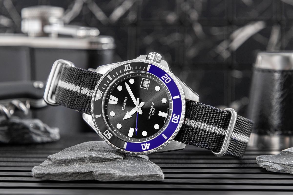 Zegarek Męski CASIO MDV-10C-1A2VEF