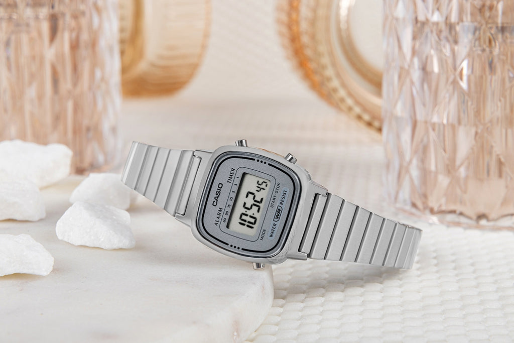 Zegarek Damski CASIO Vintage LA670WEA-7EF