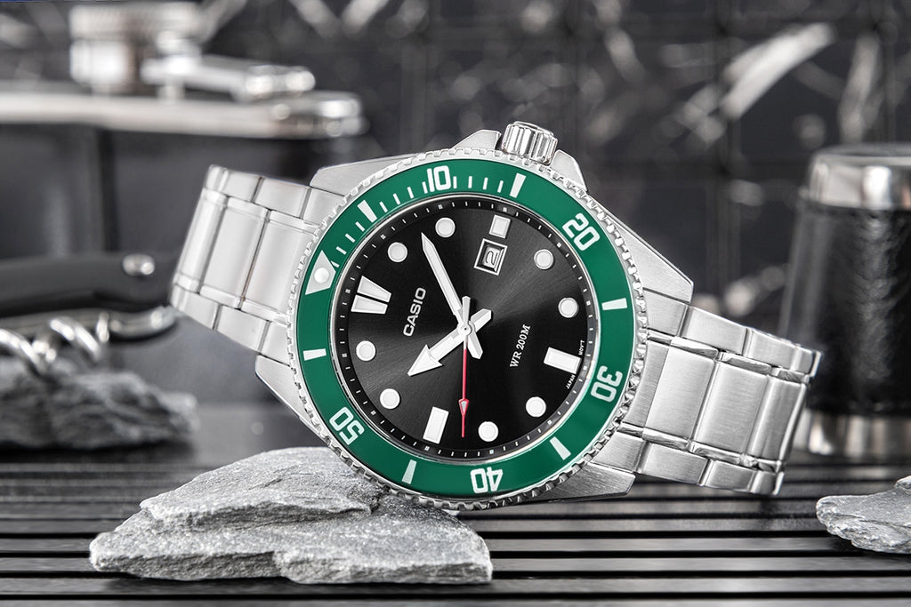 Zegarek Męski CASIO MDV-107D-3AVEF